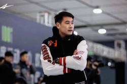 手机外围下载 -拼命三郎周(zhōu)魯(lǔ)男加盟台州，带队铁血(xuè)嚴(yán)谨靠防守和团队，傳(chuán)授战术被叫战术鬼才续写华大九(jiǔ)冠王辉煌