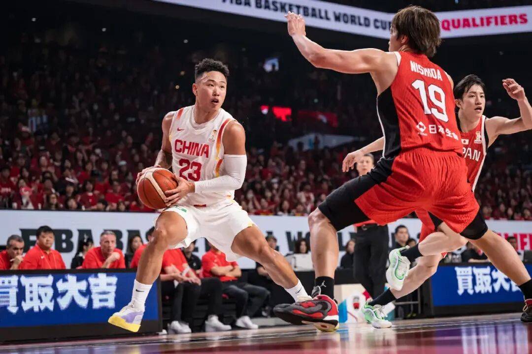 中国男篮逆转日本!上半场想骂人!下半场都道歉了!